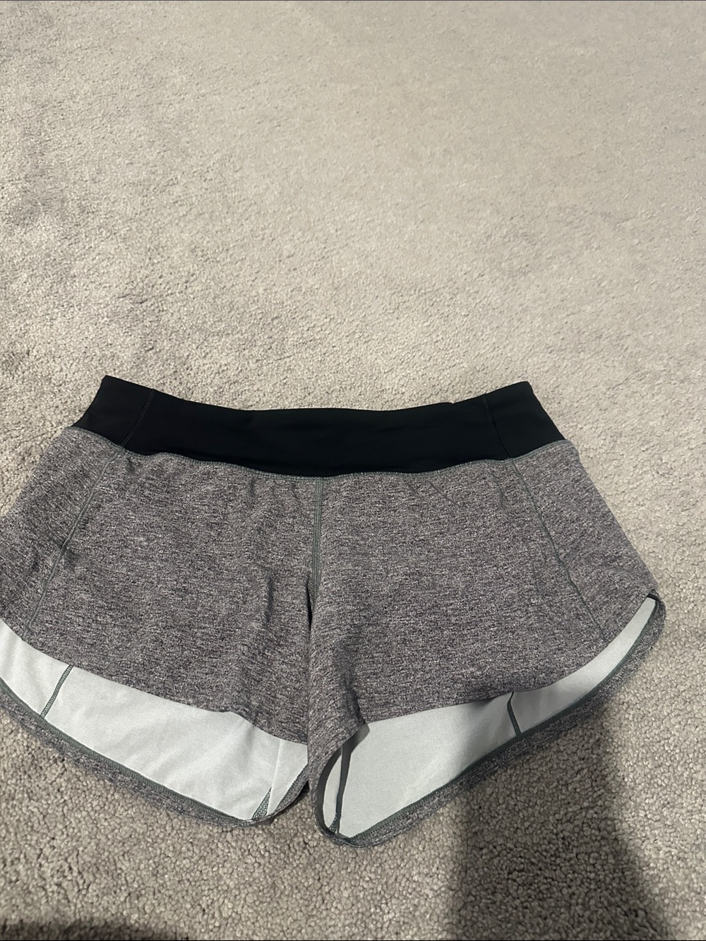Lululemon Women's Speed up high rise shorts
